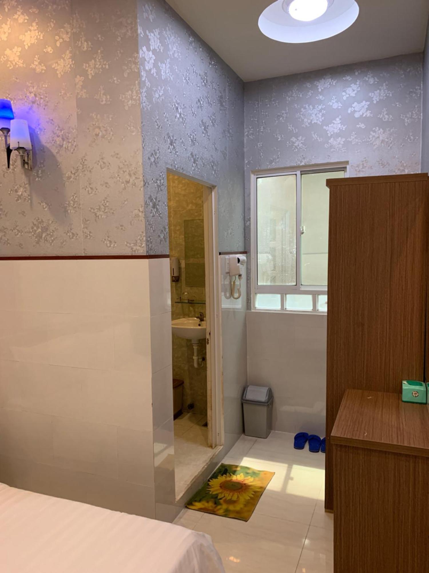 Khach San Kim Hung 2 Hotel Bac Lieu ภายนอก รูปภาพ